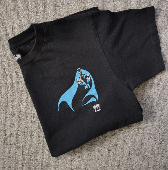 BAIT X BatmanBlack T-Shirt SZ Medium MENS DC COMICS